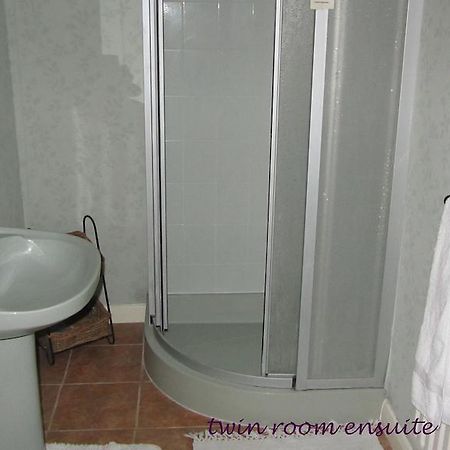 Bed and Breakfast Wickham House Cornisholme Zimmer foto